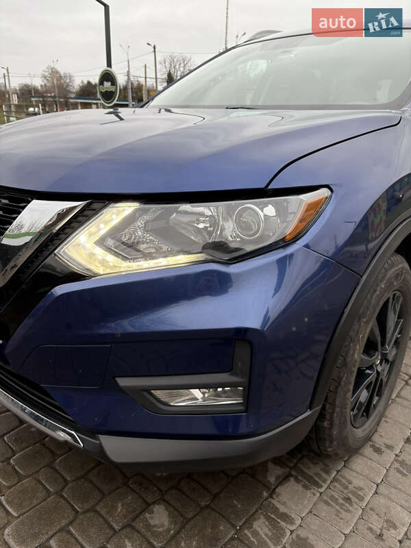 Внедорожник / Кроссовер Nissan Rogue 2018 в Харькове