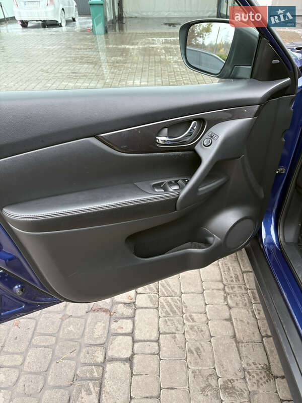 Внедорожник / Кроссовер Nissan Rogue 2018 в Харькове