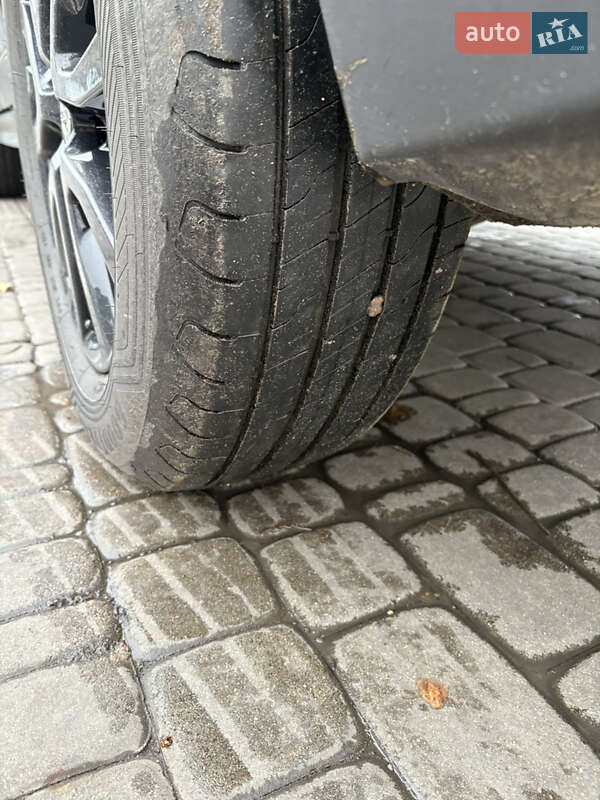 Внедорожник / Кроссовер Nissan Rogue 2018 в Харькове