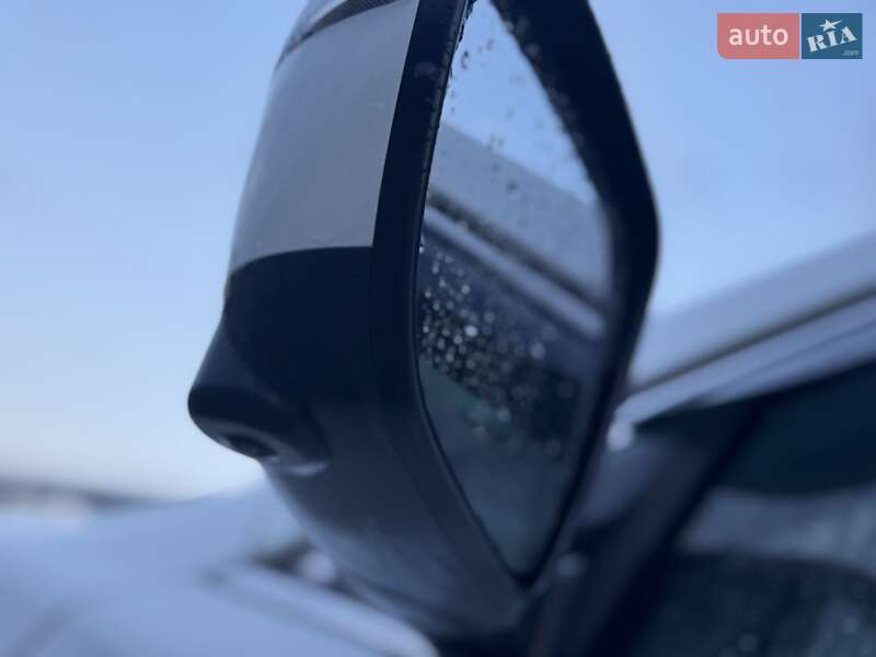 Позашляховик / Кросовер Nissan Rogue 2016 в Полтаві