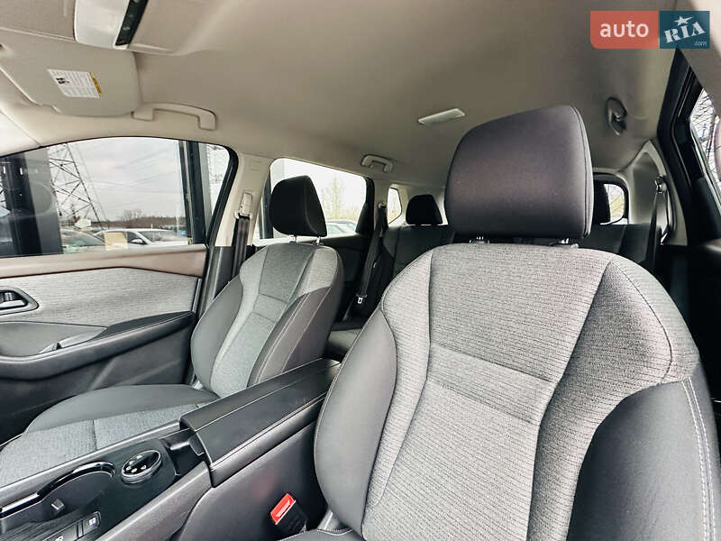 Позашляховик / Кросовер Nissan Rogue 2021 в Харкові