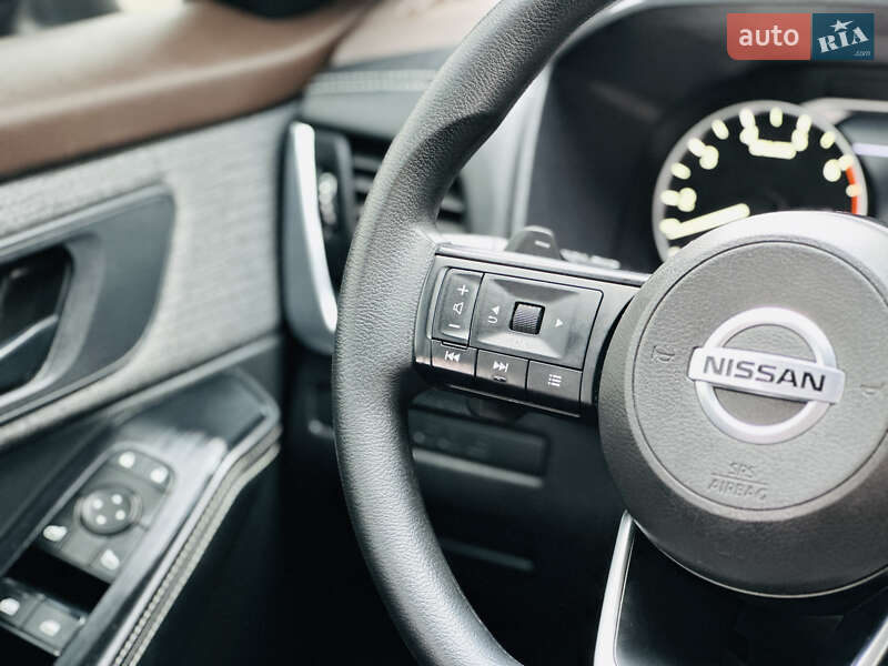 Позашляховик / Кросовер Nissan Rogue 2021 в Харкові