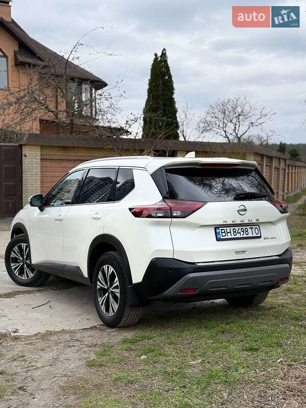 Внедорожник / Кроссовер Nissan Rogue 2020 в Киеве