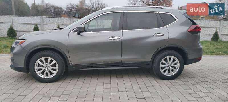 Внедорожник / Кроссовер Nissan Rogue 2017 в Ровно фото 9 Внедорожник / Кроссовер Nissan Rogue 2017 в Ровно