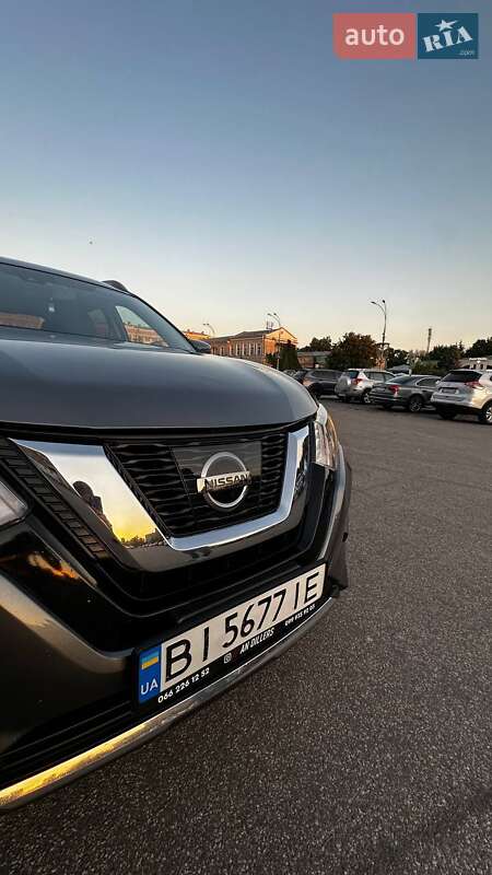 Позашляховик / Кросовер Nissan Rogue 2017 в Харкові