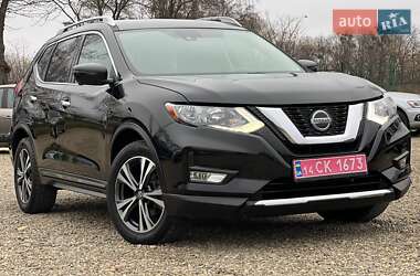 Внедорожник / Кроссовер Nissan Rogue 2018 в Стрые