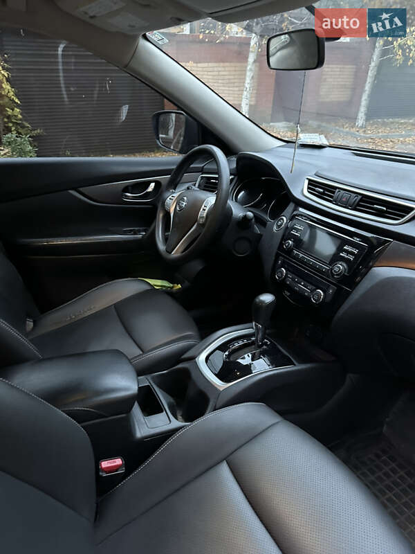 Внедорожник / Кроссовер Nissan Rogue 2015 в Одессе