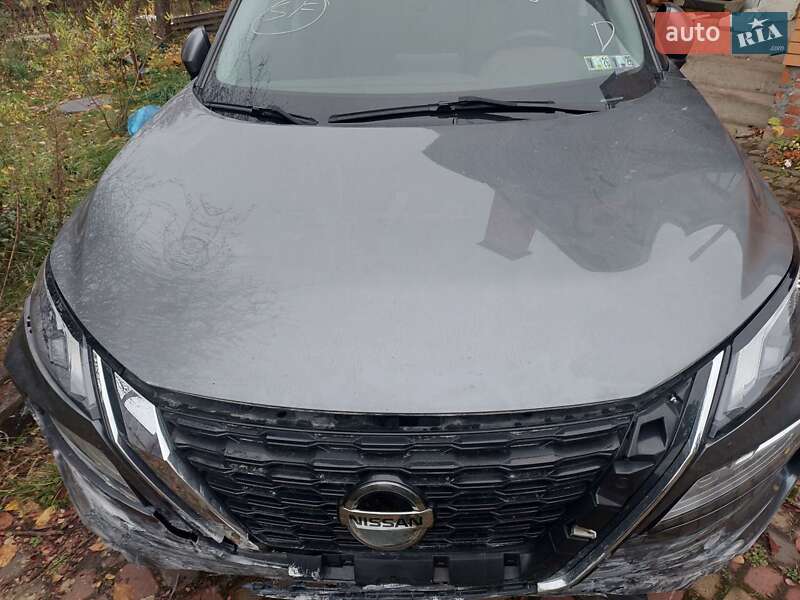 Внедорожник / Кроссовер Nissan Rogue 2021 в Харькове