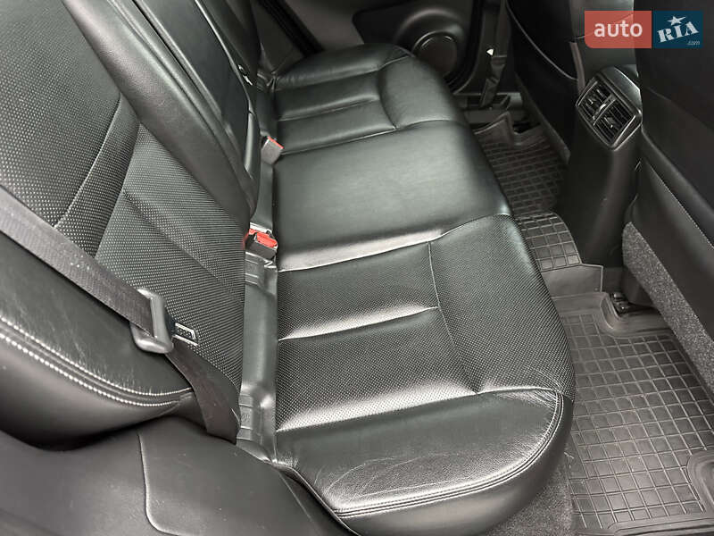 Позашляховик / Кросовер Nissan Rogue 2017 в Києві фото 16 Позашляховик / Кросовер Nissan Rogue 2017 в Києві