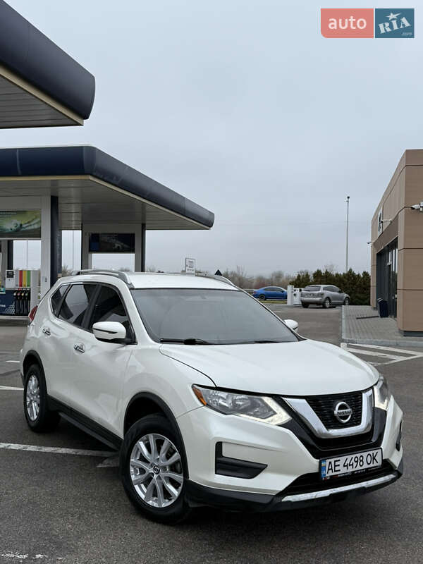 Внедорожник / Кроссовер Nissan Rogue 2017 в Днепре фото 7 Внедорожник / Кроссовер Nissan Rogue 2017 в Днепре