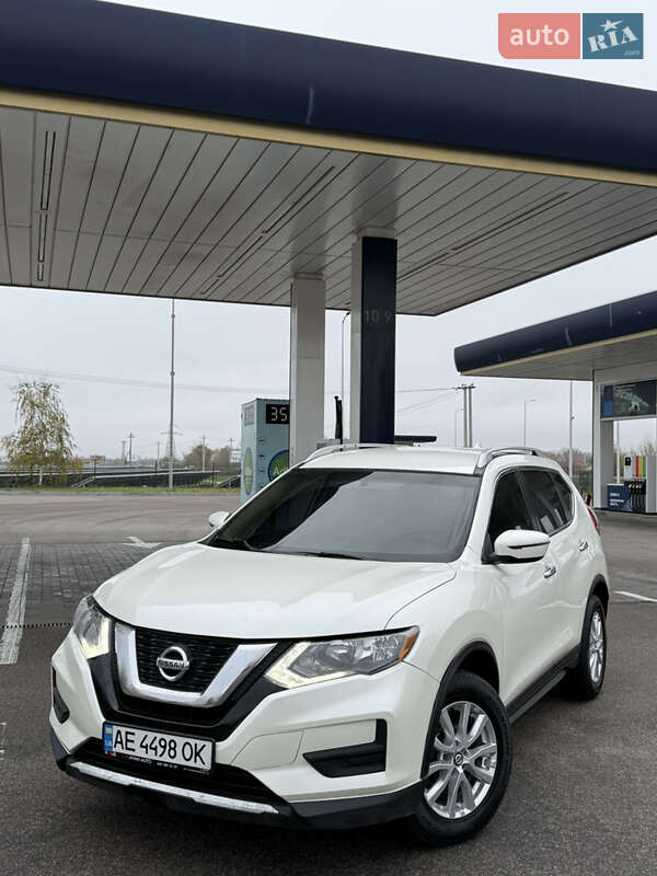 Внедорожник / Кроссовер Nissan Rogue 2017 в Днепре фото 12 Внедорожник / Кроссовер Nissan Rogue 2017 в Днепре