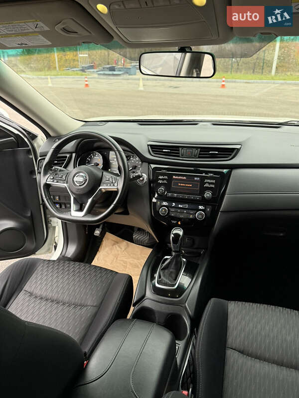 Внедорожник / Кроссовер Nissan Rogue 2017 в Днепре фото 24 Внедорожник / Кроссовер Nissan Rogue 2017 в Днепре