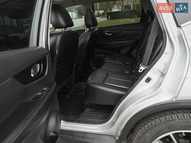 Внедорожник / Кроссовер Nissan Rogue 2019 в Бердичеве фото 13 Внедорожник / Кроссовер Nissan Rogue 2019 в Бердичеве