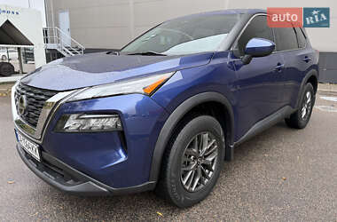 Внедорожник / Кроссовер Nissan Rogue 2021 в Киеве