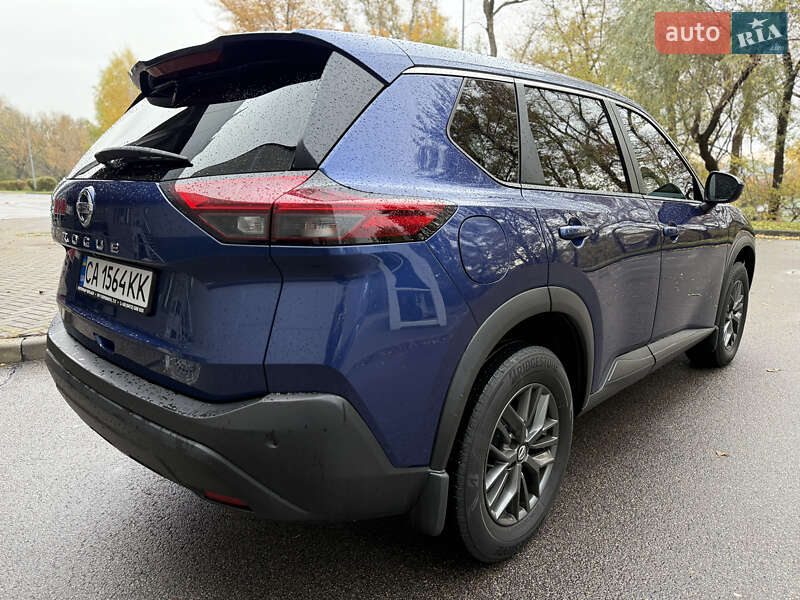 Внедорожник / Кроссовер Nissan Rogue 2021 в Киеве