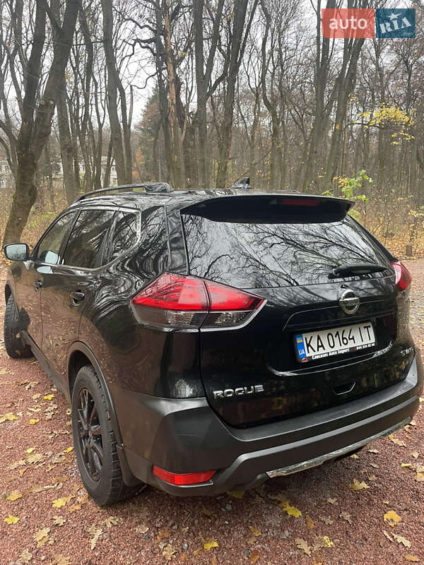 Позашляховик / Кросовер Nissan Rogue 2016 в Києві