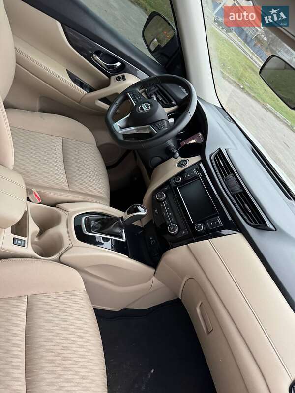 Внедорожник / Кроссовер Nissan Rogue 2019 в Харькове