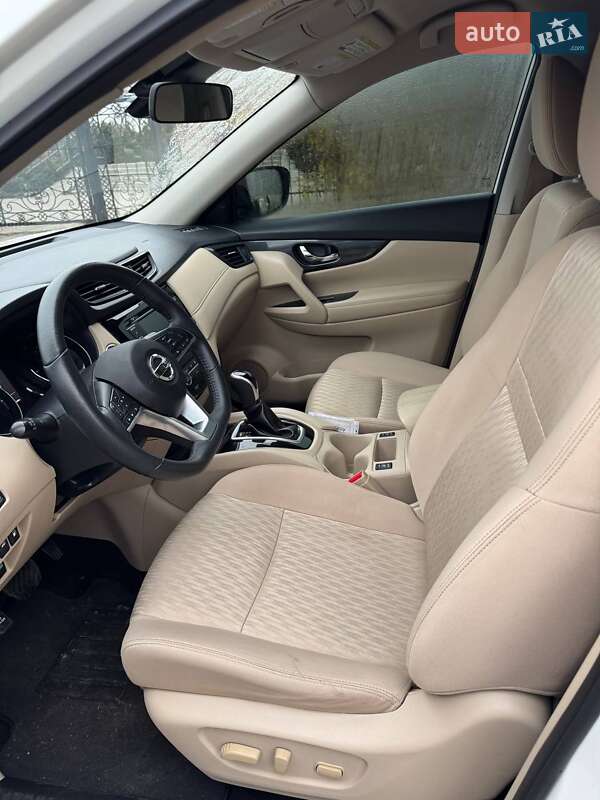 Внедорожник / Кроссовер Nissan Rogue 2019 в Харькове