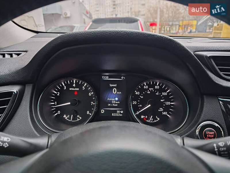 Внедорожник / Кроссовер Nissan Rogue 2017 в Харькове