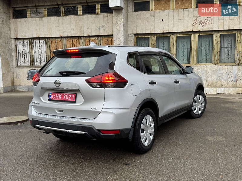 Внедорожник / Кроссовер Nissan Rogue 2018 в Ивано-Франковске