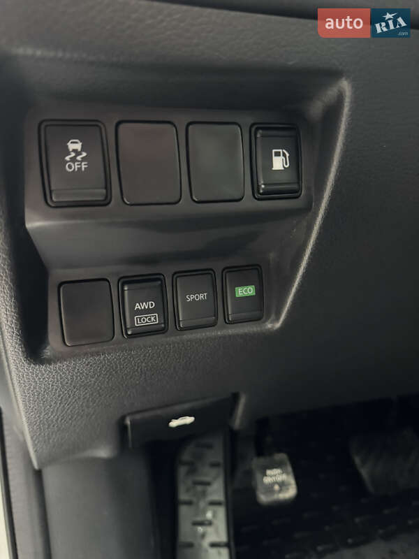 Внедорожник / Кроссовер Nissan Rogue 2018 в Ивано-Франковске