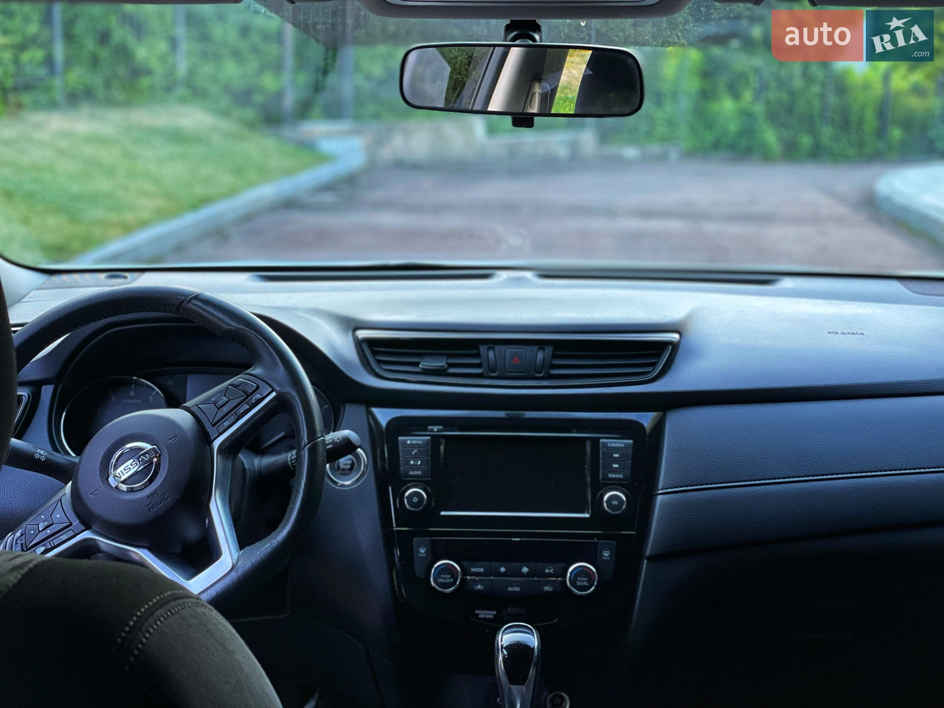 2018 Nissan Rogue - мініатюра 3