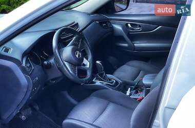 Позашляховик / Кросовер Nissan Rogue 2018 в Новгород-Сіверському