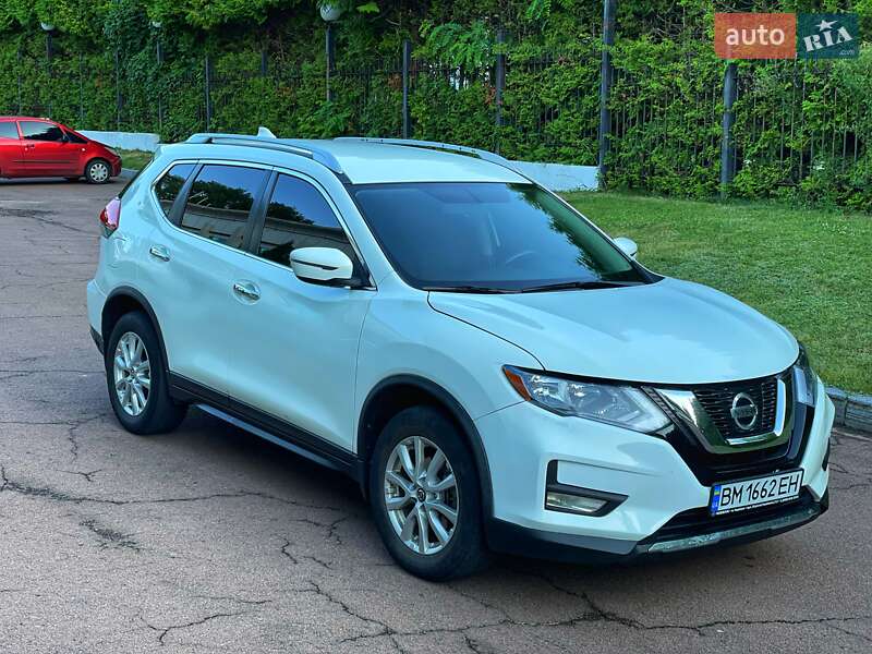 Позашляховик / Кросовер Nissan Rogue 2018 в Новгород-Сіверському