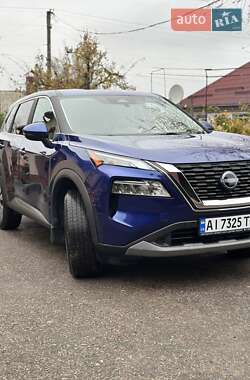 Внедорожник / Кроссовер Nissan Rogue 2022 в Киеве