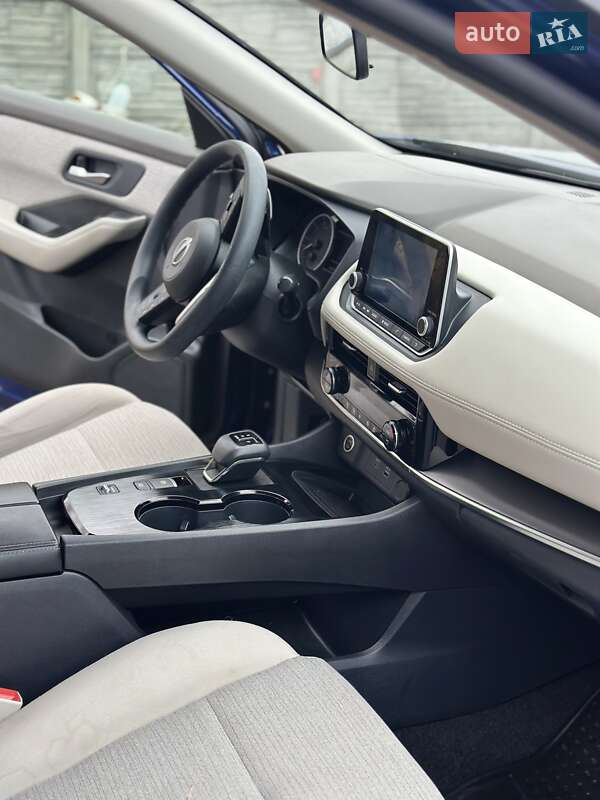 Внедорожник / Кроссовер Nissan Rogue 2022 в Киеве