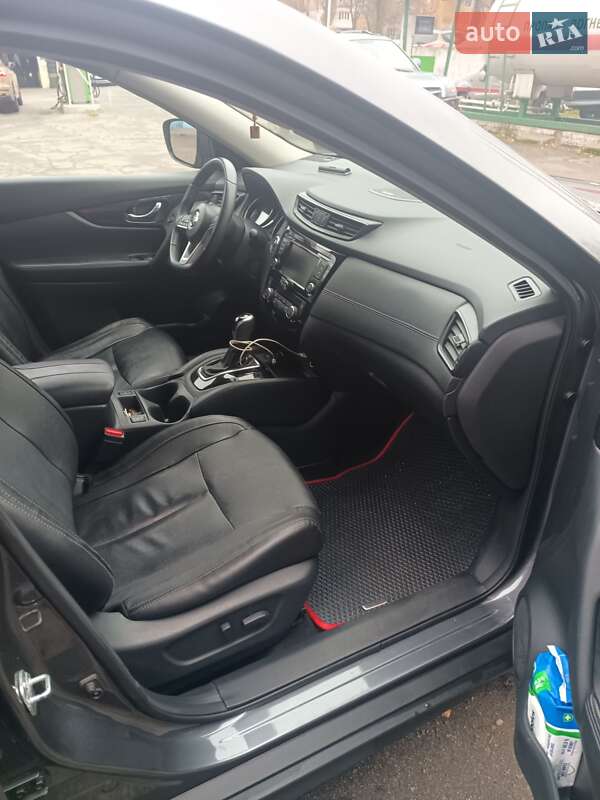 Внедорожник / Кроссовер Nissan Rogue 2018 в Киеве