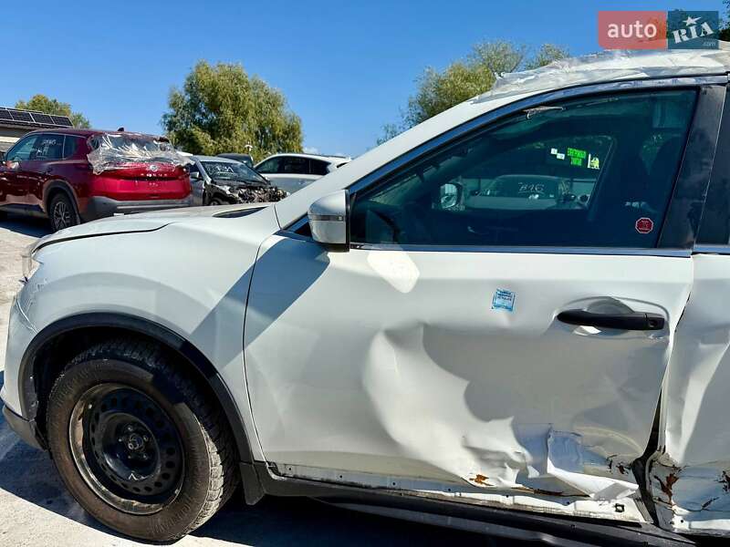 Внедорожник / Кроссовер Nissan Rogue 2017 в Киеве