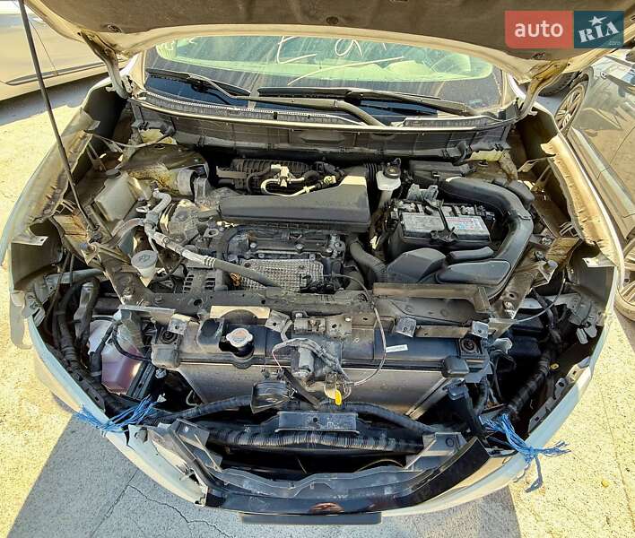 Внедорожник / Кроссовер Nissan Rogue 2017 в Киеве