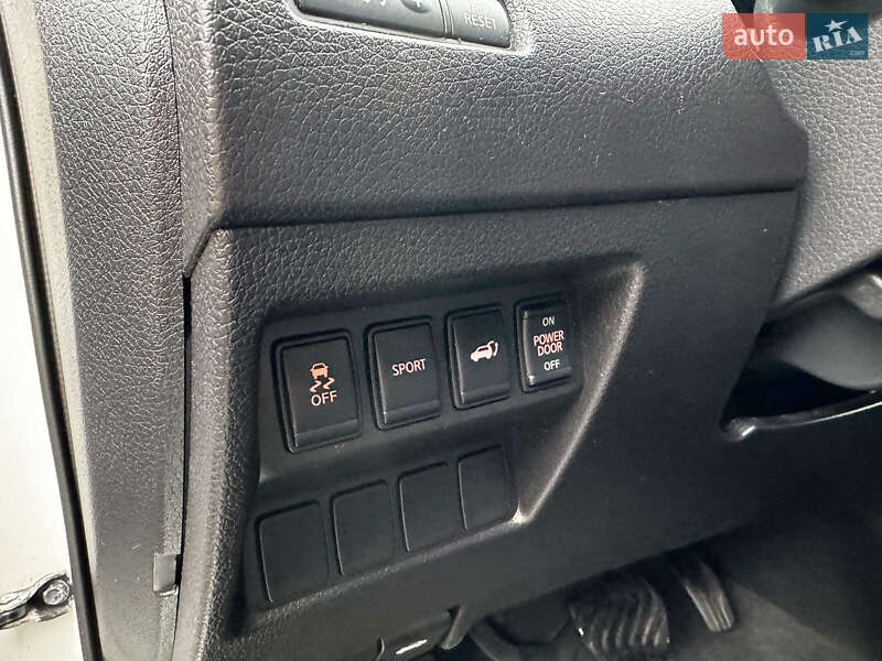 Внедорожник / Кроссовер Nissan Rogue 2014 в Киеве фото 16 Внедорожник / Кроссовер Nissan Rogue 2014 в Киеве