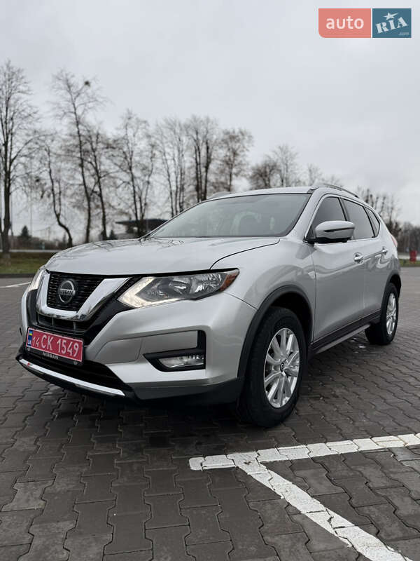Внедорожник / Кроссовер Nissan Rogue 2018 в Тульчине