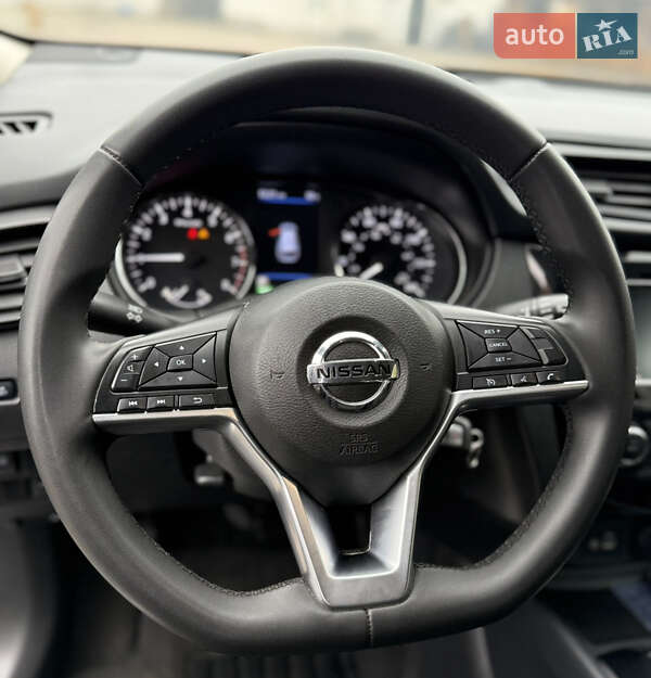 Внедорожник / Кроссовер Nissan Rogue 2020 в Запорожье