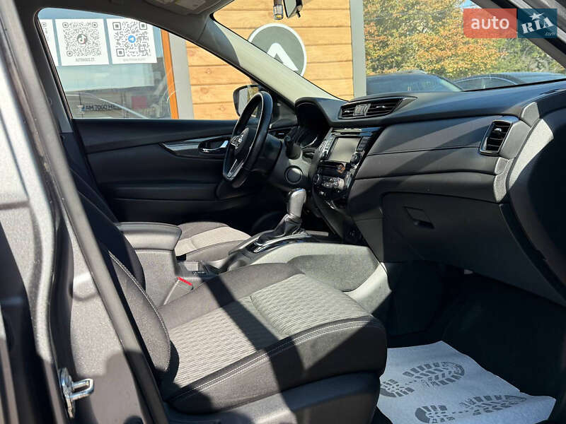 Внедорожник / Кроссовер Nissan Rogue 2020 в Житомире