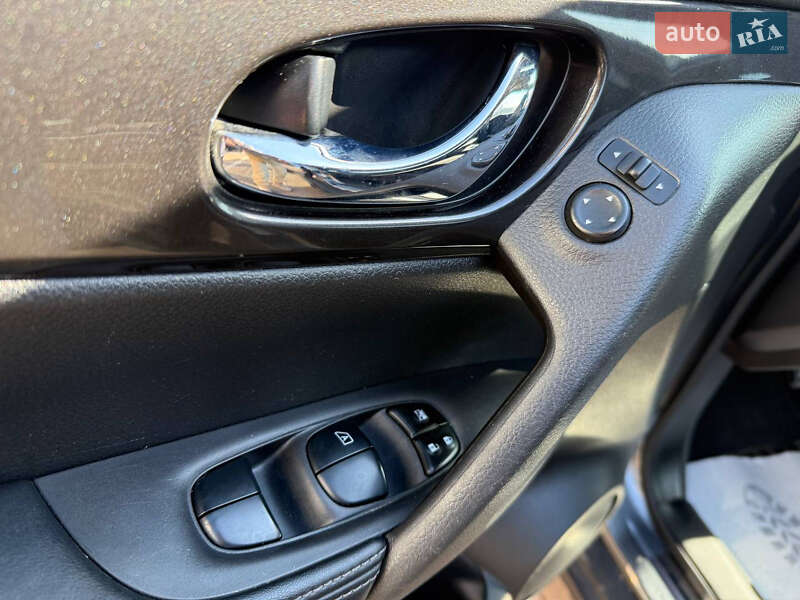 Внедорожник / Кроссовер Nissan Rogue 2020 в Житомире