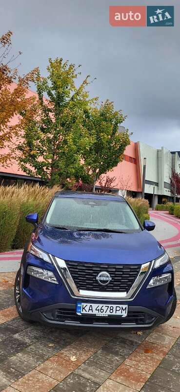 Позашляховик / Кросовер Nissan Rogue 2023 в Києві