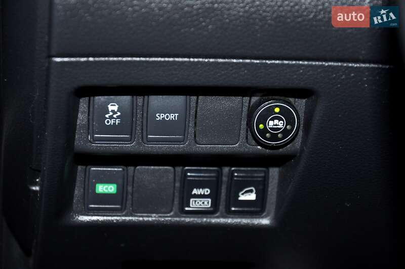 Позашляховик / Кросовер Nissan Rogue 2016 в Львові фото 32 Позашляховик / Кросовер Nissan Rogue 2016 в Львові