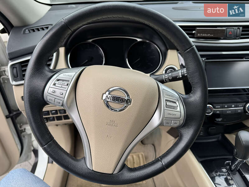 Внедорожник / Кроссовер Nissan Rogue 2014 в Ивано-Франковске