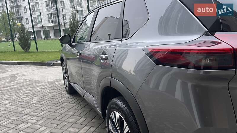 Внедорожник / Кроссовер Nissan Rogue 2023 в Днепре