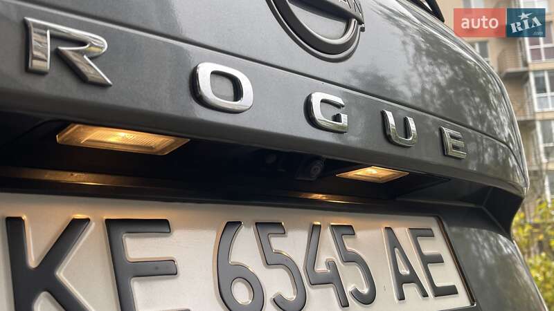 Внедорожник / Кроссовер Nissan Rogue 2023 в Днепре