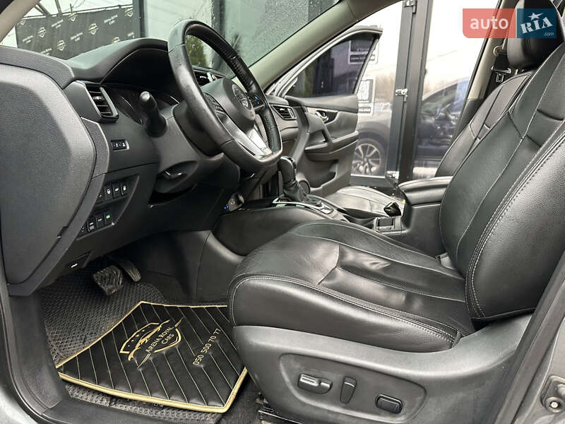 Внедорожник / Кроссовер Nissan Rogue 2018 в Харькове