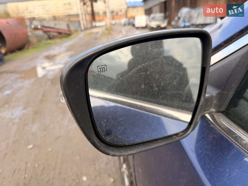 Внедорожник / Кроссовер Nissan Rogue 2019 в Ровно