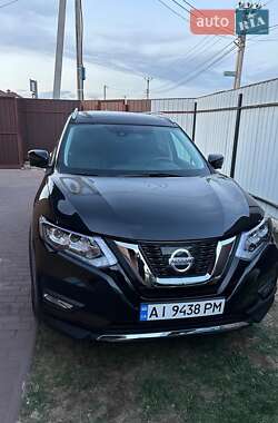 Позашляховик / Кросовер Nissan Rogue 2017 в Вишгороді