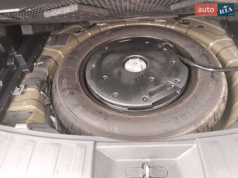 Позашляховик / Кросовер Nissan Rogue 2014 в Кременчуці