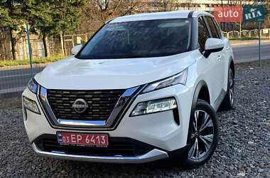 Позашляховик / Кросовер Nissan Rogue 2023 в Трускавці