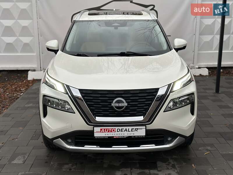 Внедорожник / Кроссовер Nissan Rogue 2022 в Киеве