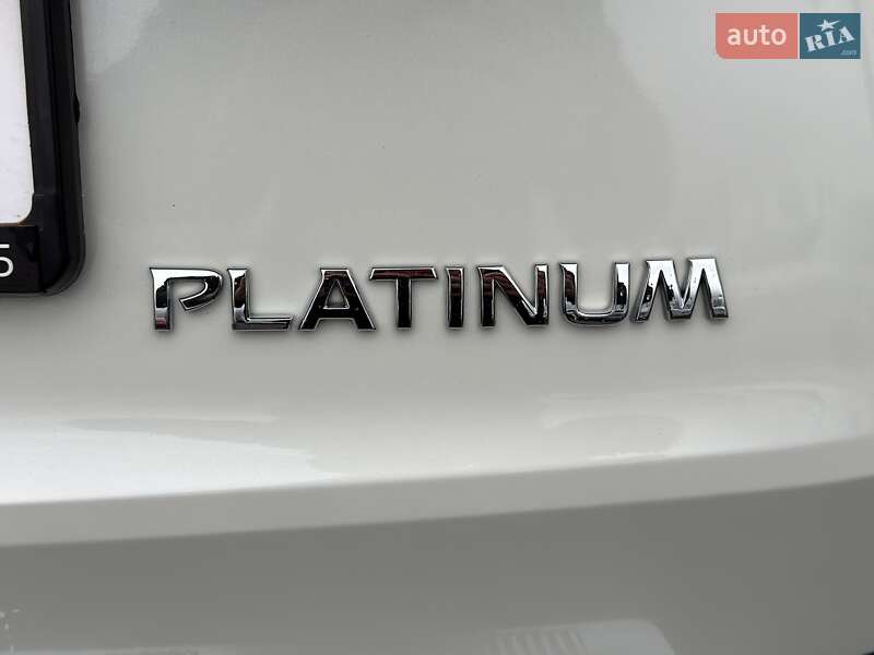 Внедорожник / Кроссовер Nissan Rogue 2022 в Киеве